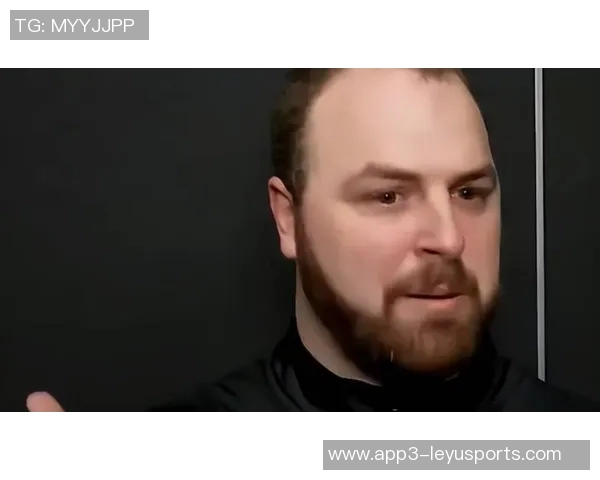 杨瀚森以丑香打法震慑老詹用塑料英语调侃湖蜜引发热议