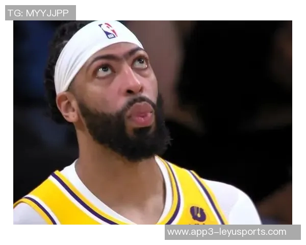 浓眉用表情包回应热议引发网友热讨论究竟什么意思