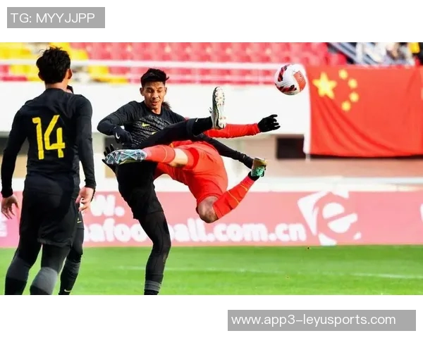 上海海港迎战蔚山HD杨希首秀安永佳卢永涛出战蒯纪闻替补出场