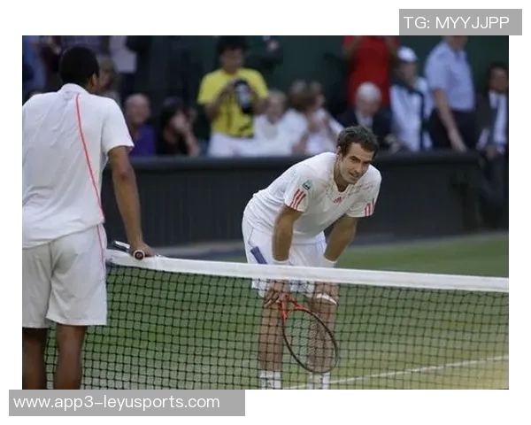 江苏省体育局宣布苏超前八名将获奖金明年赛事将继续举行